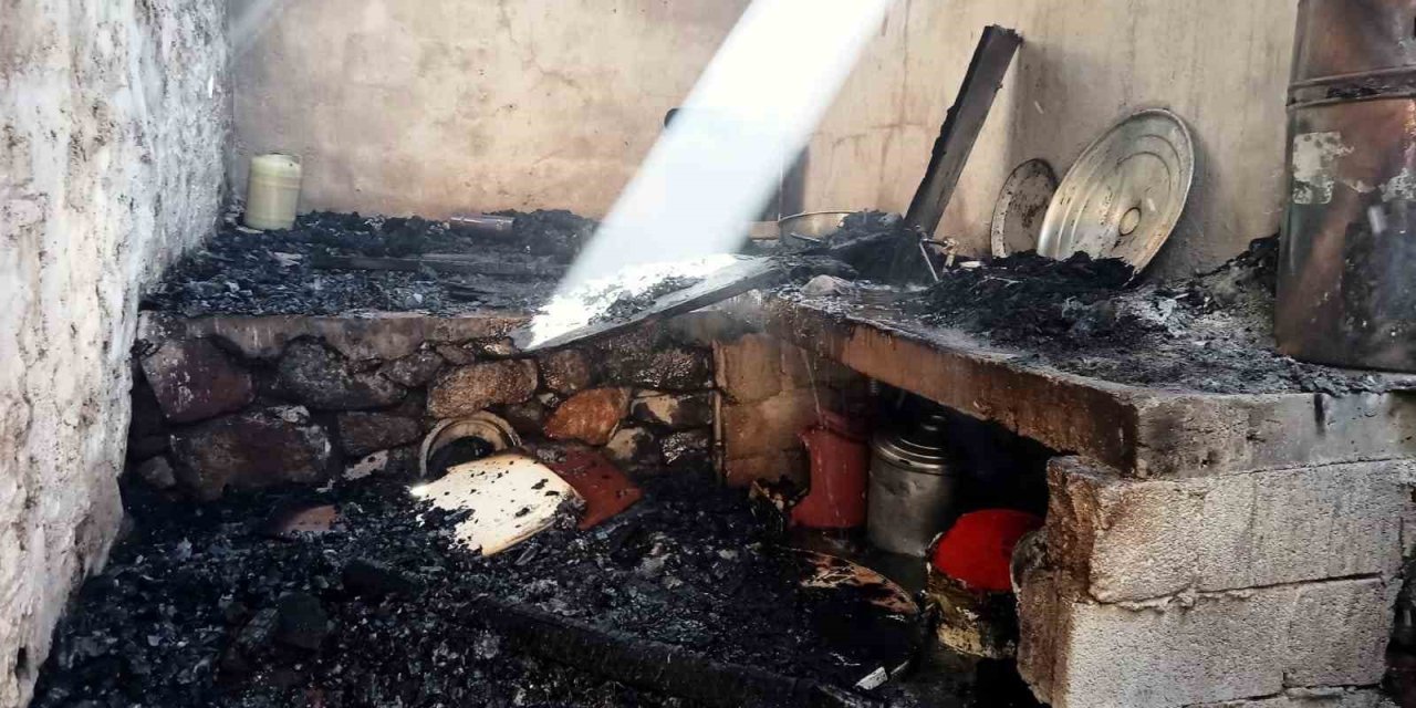 Aşkale’de korkutan yangın