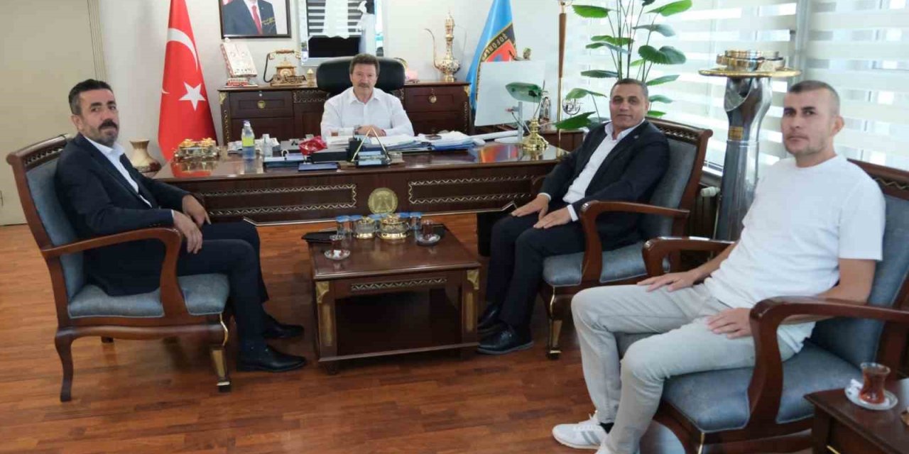 Yüksekova’da 50 yıllık dönem sona erdi: Yeni plaka boyama makinesi hizmete başladı