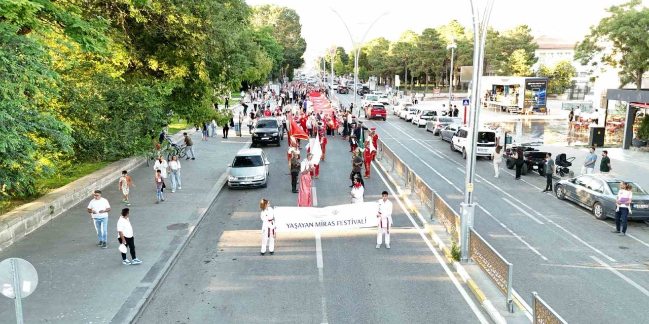 Erzincan Yaşayan Miras Festivali başladı