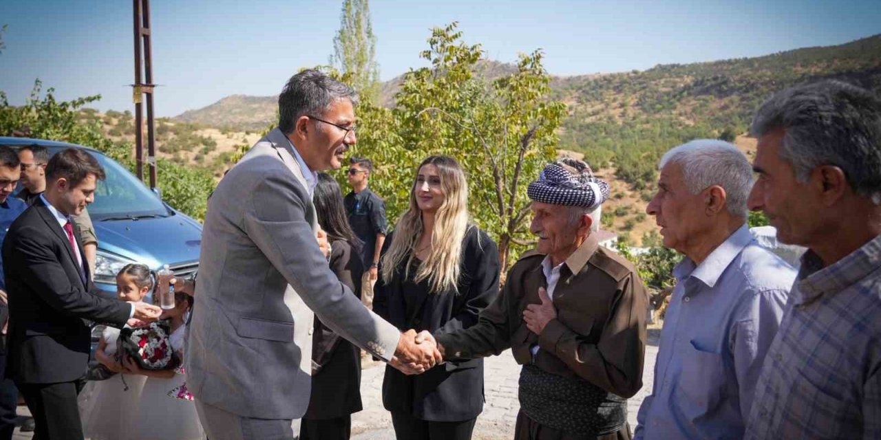 Vali Çelik sınırdaki çalışmaları yerinde inceledi