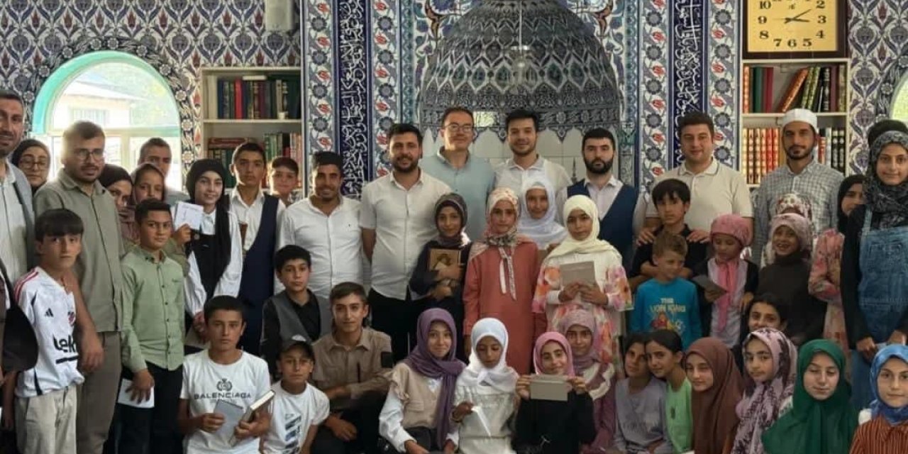 Hamur’da yaz Kur’an kursu öğrencileri yarışmada buluştu