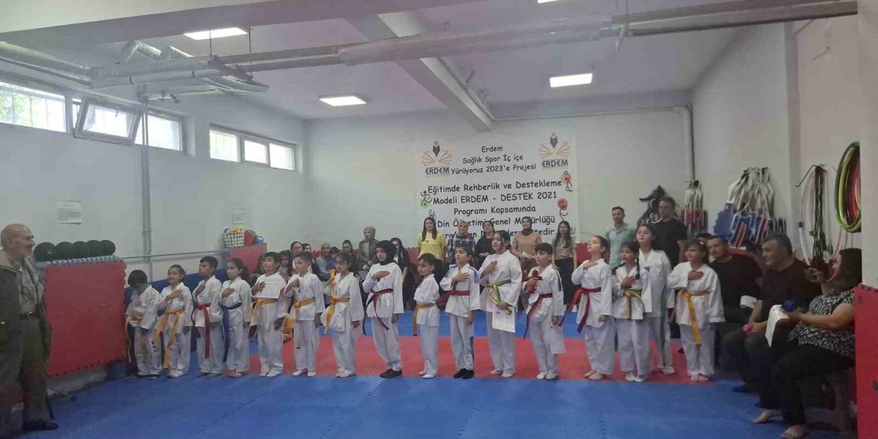 Tekvandocuların kuşak heyecanı