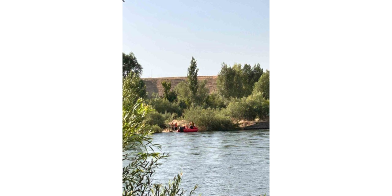Bingöl’de mahsur kalan vatandaşları ekipler kurtardı