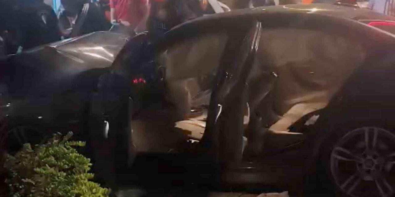 Otomobil park halindeki cipe çarptı: 1 yaralı