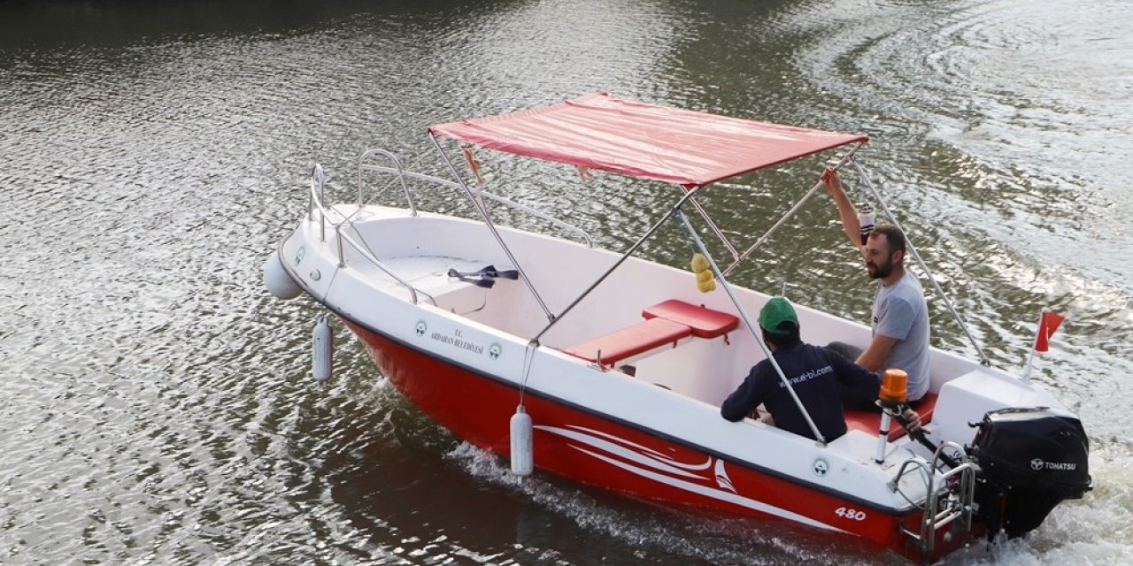Kura Nehri’nde tekneler yeniden boy gösterdi