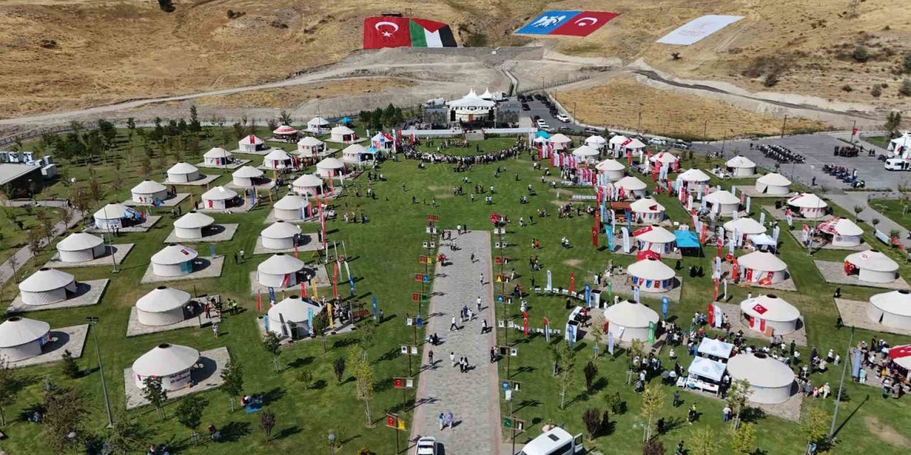 Malazgirt Zaferi’nin 954’üncü yıl dönümü kutlamaları Ahlat’ta başladı