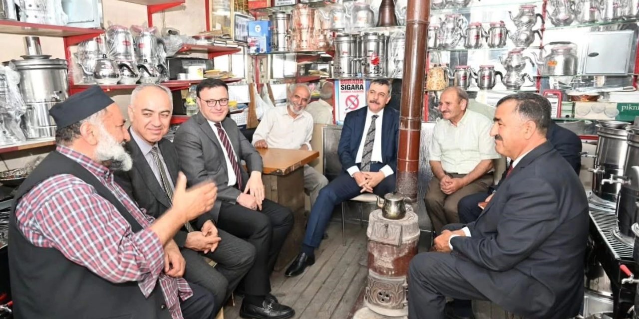 Vali Çiftçi, Kavaflar çarşısı esnafını ziyaret etti