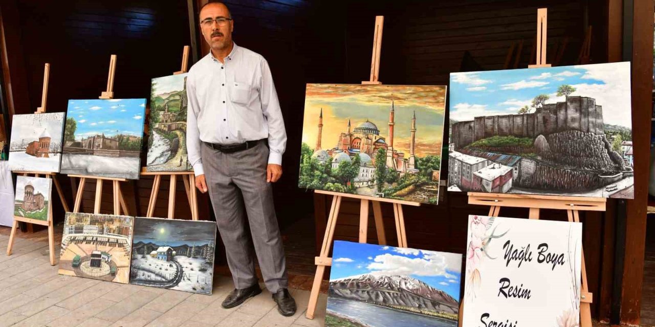 Cami imamından yağlı boya sergisi