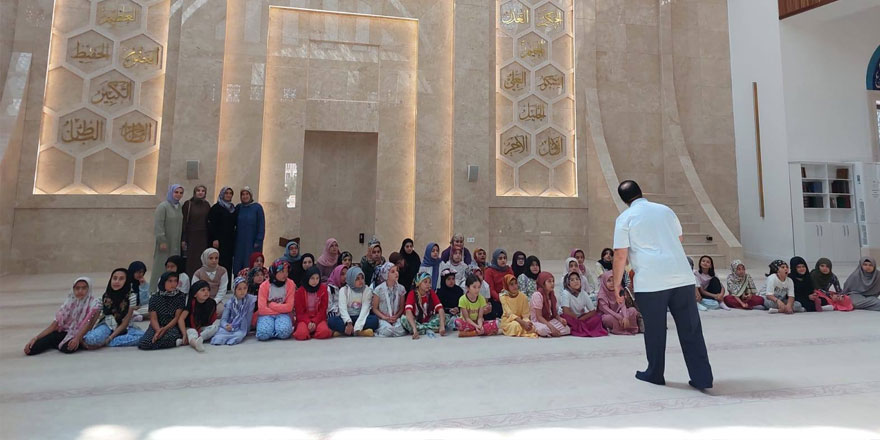 Kars'ta Camii - Çocuk Buluşmaları Gerçekleştirildi