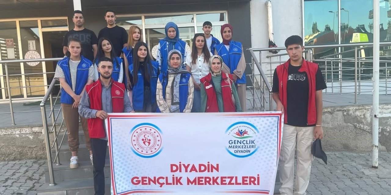 Diyadinli gençler malazgirt zaferi’nin 954. yılını kutladı