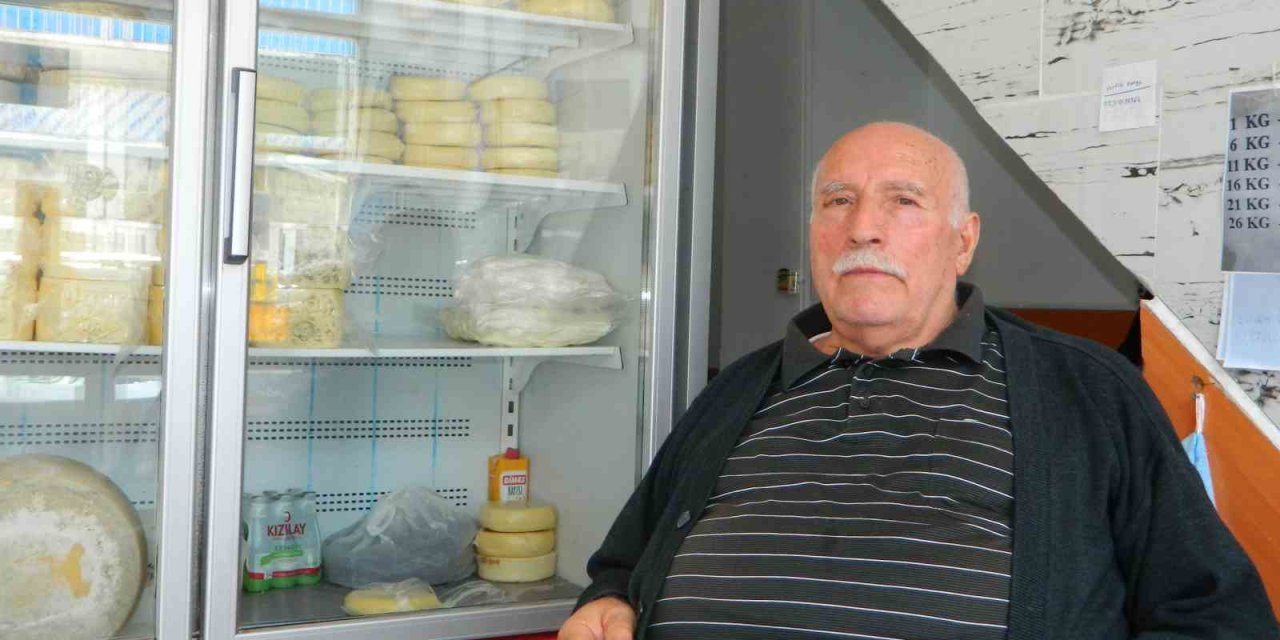 Süt üretiminin yetersizliği kaşar üreticilerini zor durumda bıraktı