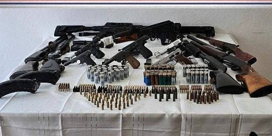 Kars’ta kaçak silah operasyonu: 7 gözaltı