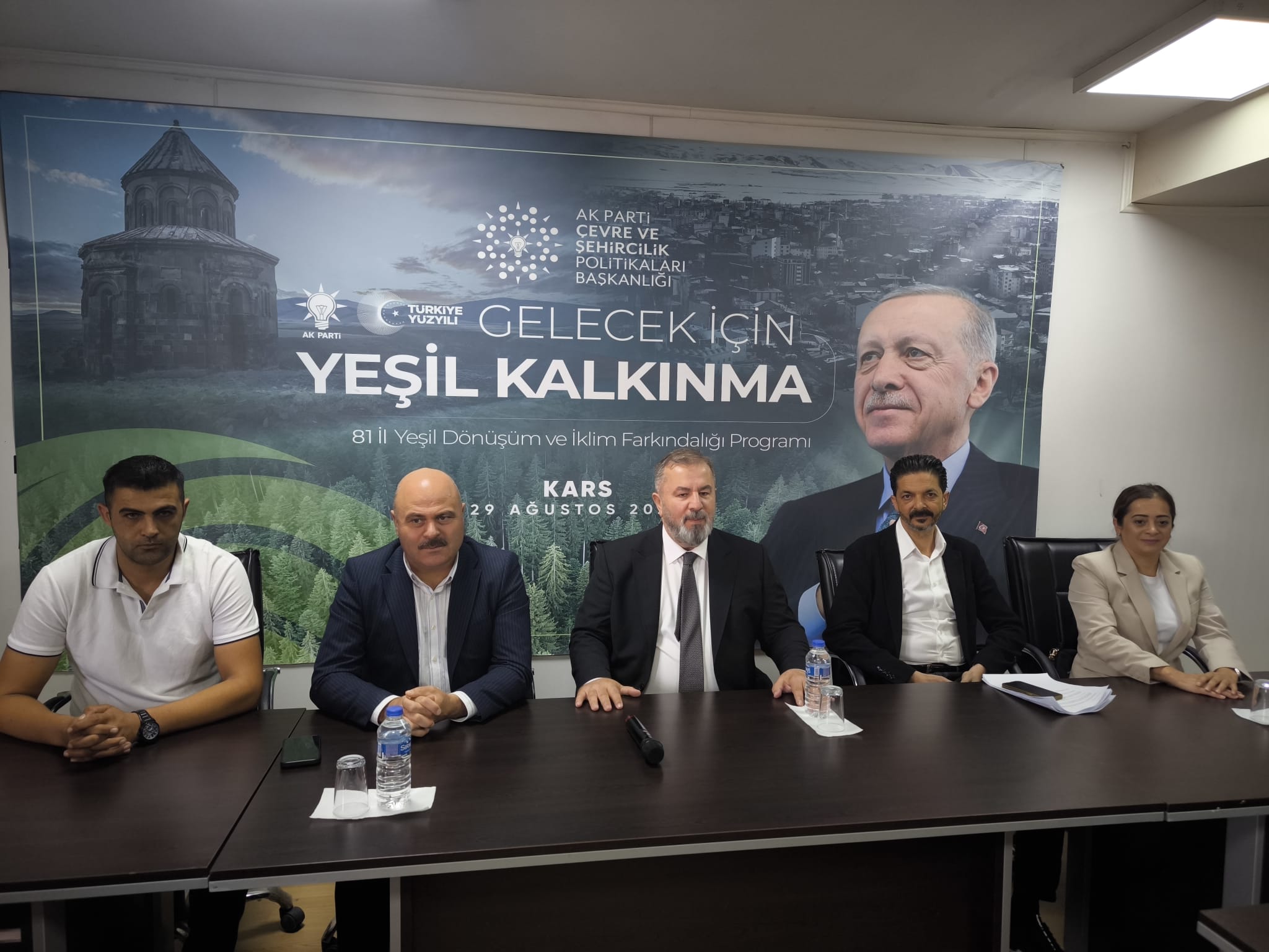 Kars'ta "Yeşil Dönüşüm ve İklim Farkındalığı Programı" düzenlendi