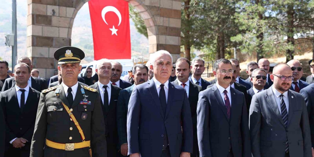 Muş’ta 30 Ağustos Zafer Bayramı törenle kutlandı