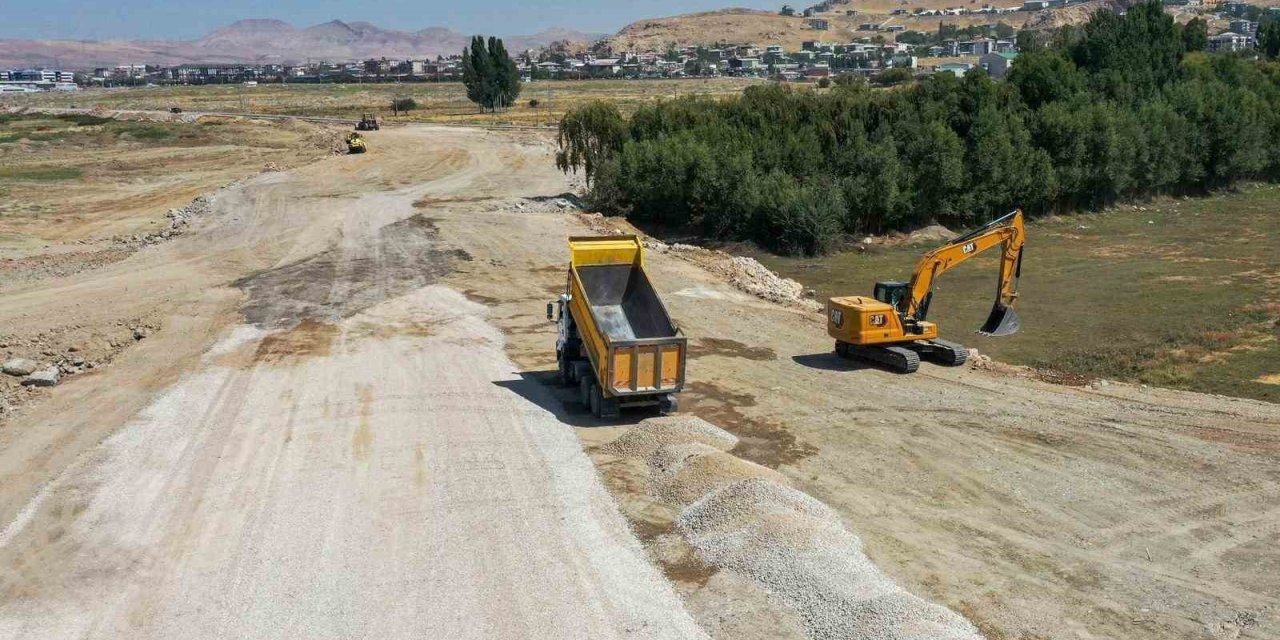 Van Gölü Sahil Yolu’nda sona gelindi