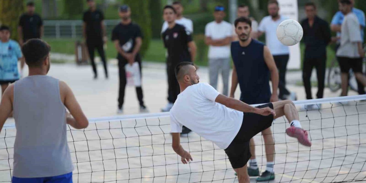 Battalgazi’de 18 takım mücadele etti, kupa Karaman FK’nın oldu