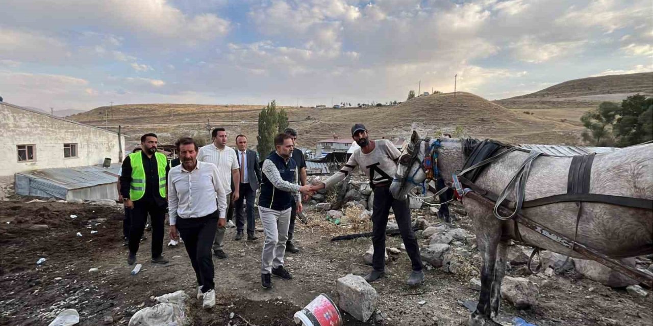 Başkan Uçar; "Kırmızıtaş’ta yaralar sarılacak"