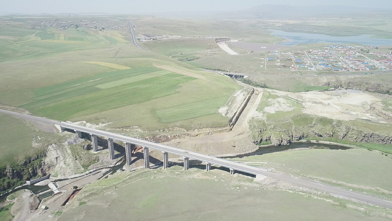 Kars Barajı İletim Hattı İnşaatında Çalışmalar Devam Ediyor