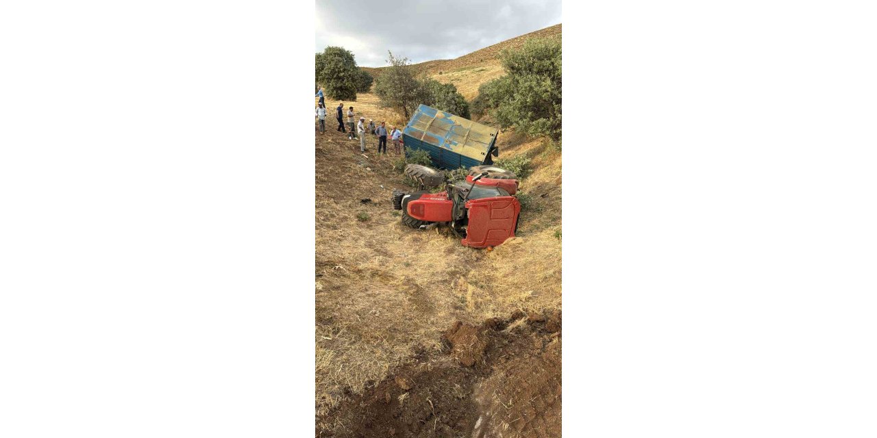 Karayazı’da traktör devrildi