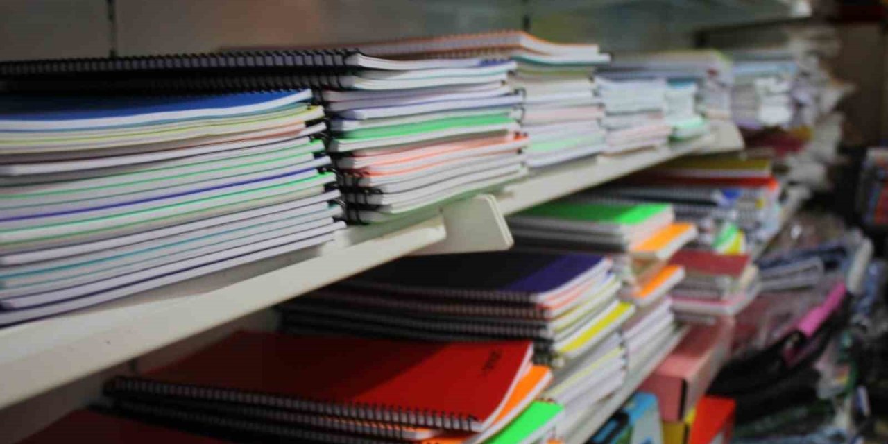 Erzincan’da okul alışverişi hareketliliği başladı