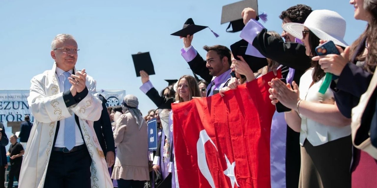 EBYÜ, akademik yayın performansıyla Türkiye’de ilk 4’e girdi