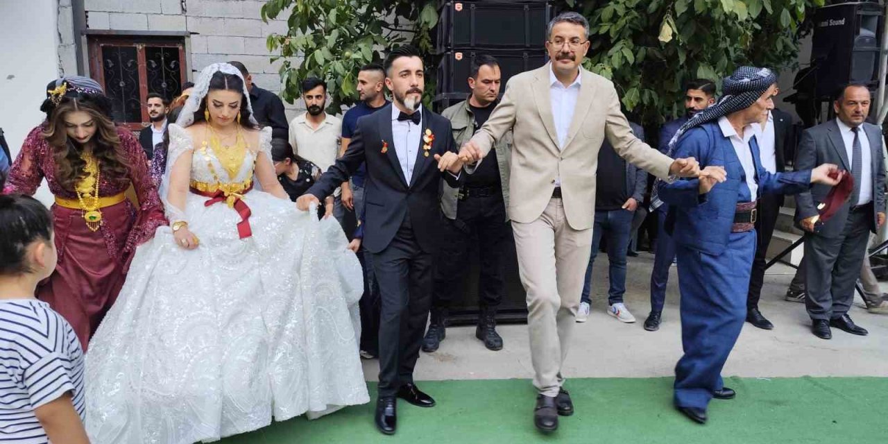 Vali Çelik, Şehit ailesinin düğün törenine katıldı