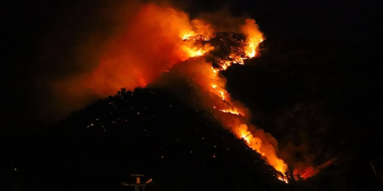 Şemdinli’de korkutan yangın