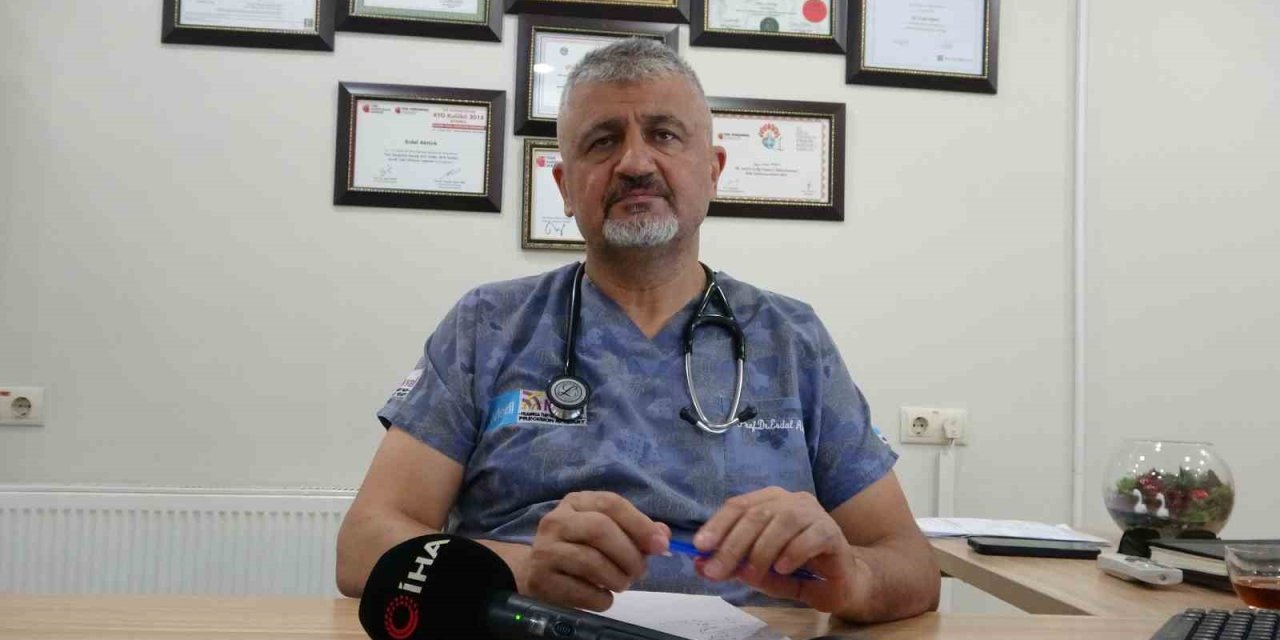 Prof. Dr. Erdal Aktürk: "Kovid aşıları kalp krizi ve felç riskini azaltıyor"