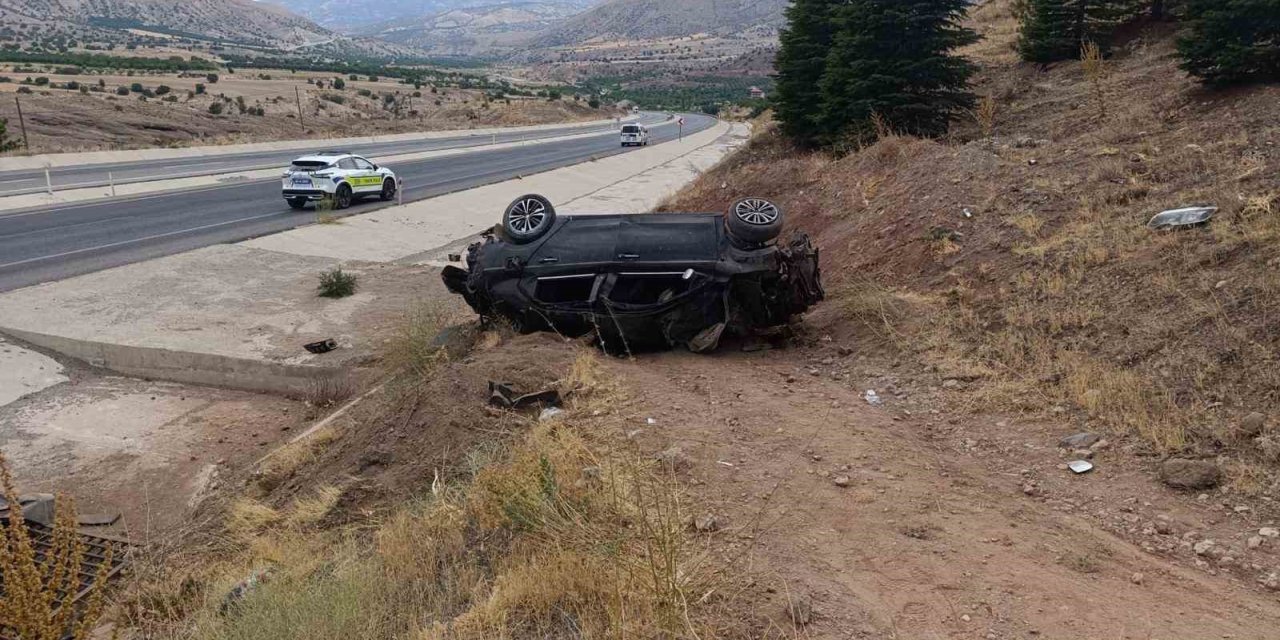 Hekimhan’da otomobil drenaj kanalına düştü: 1 yaralı