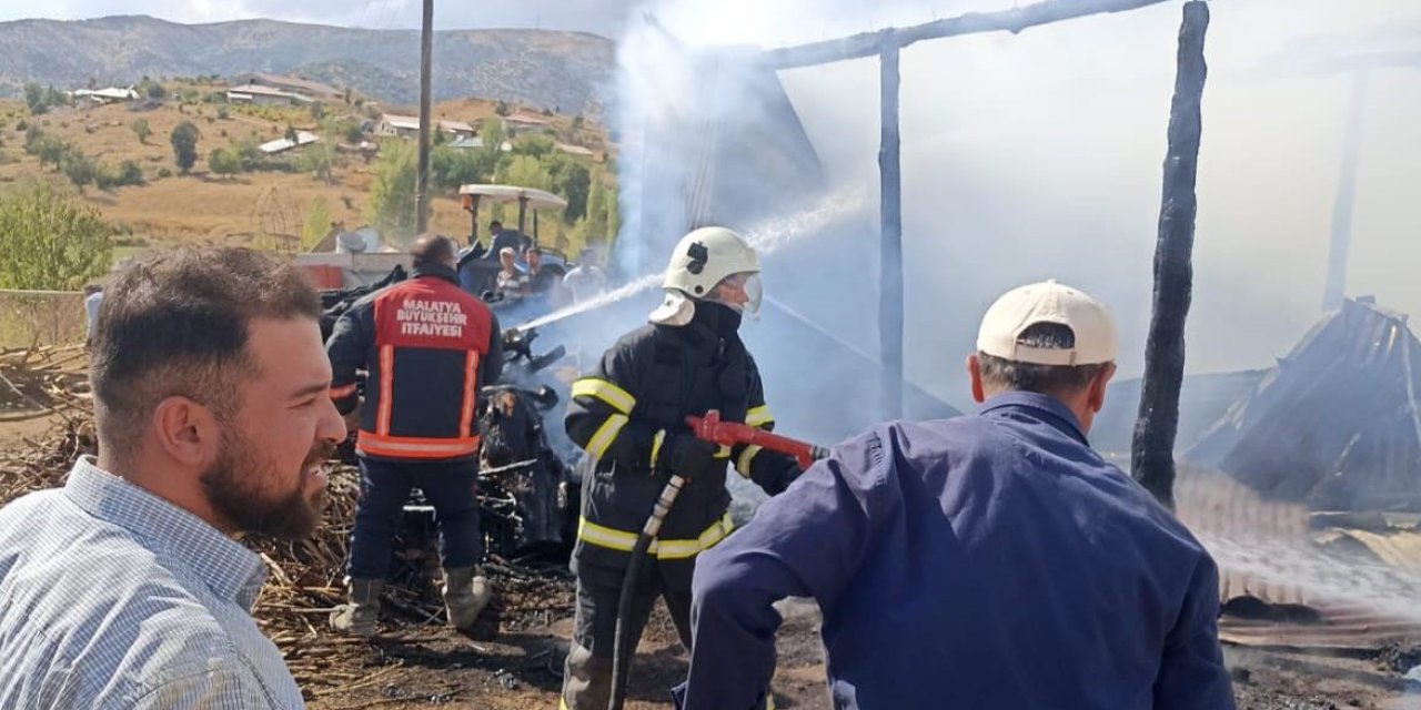 Malatya’da ahır yangını: 10 büyükbaş hayvan telef oldu