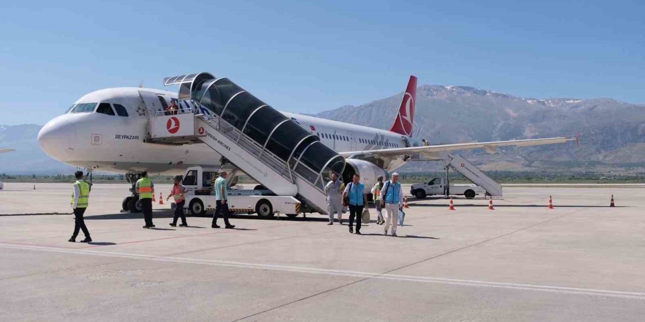 Ağustos ayında Erzincan Yıldırım Akbulut Havalimanı’nda 53 bin 144 yolcuya hizmet verildi
