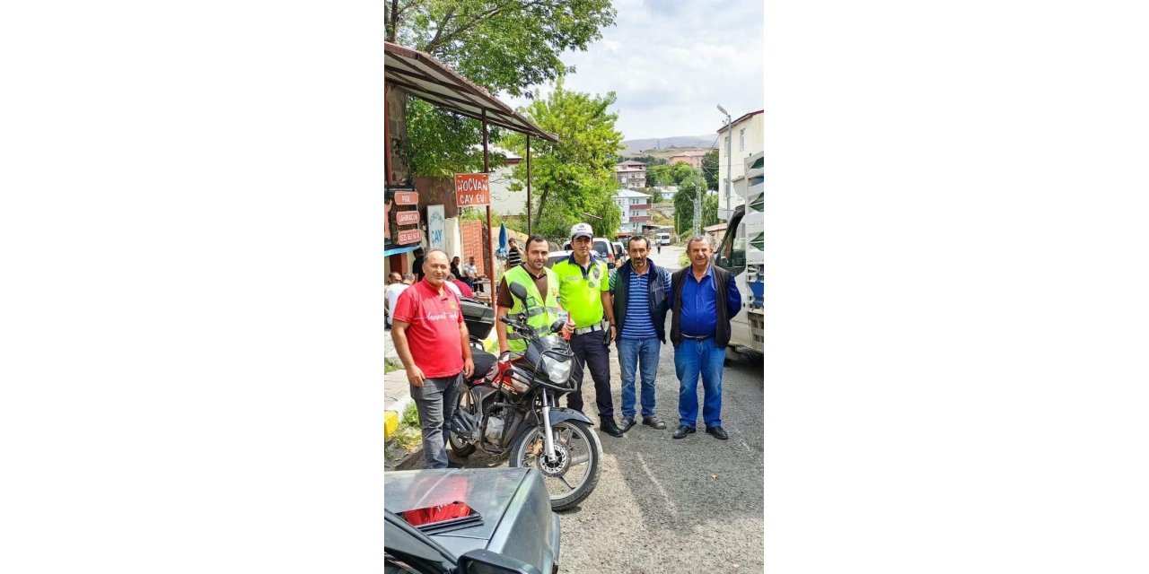 Trafik ekiplerinden motosiklet sürücülerine bilgilendirme