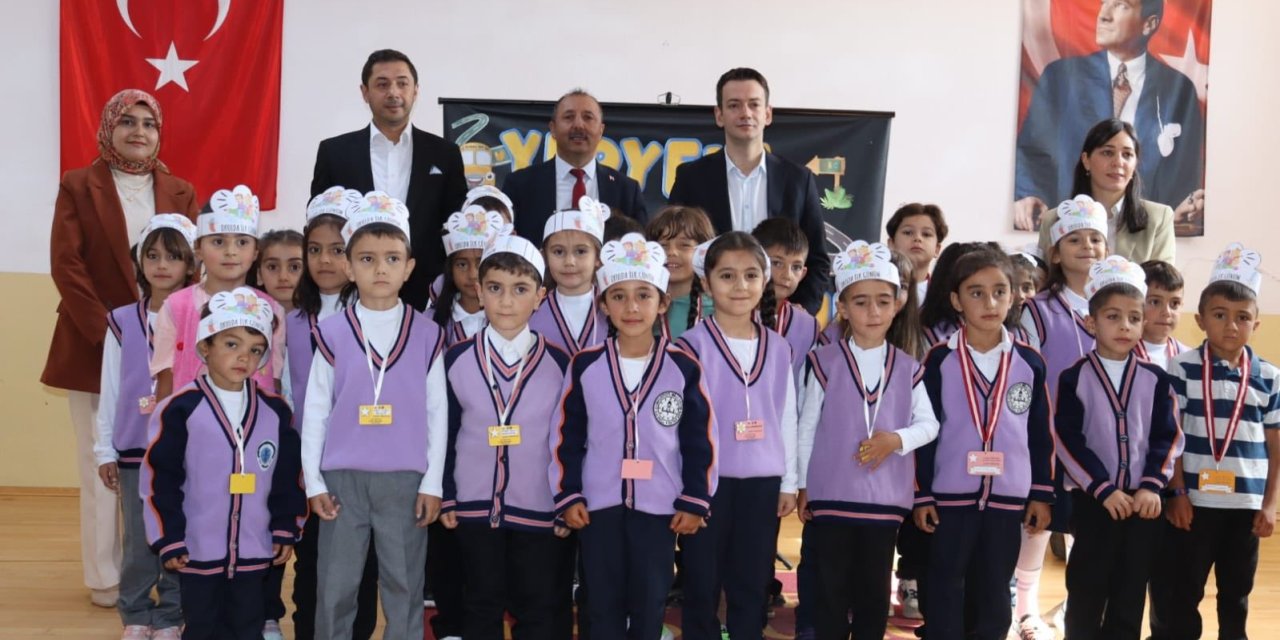 Kaymakam Aytürk, öğrencileri yalnız bırakmadı