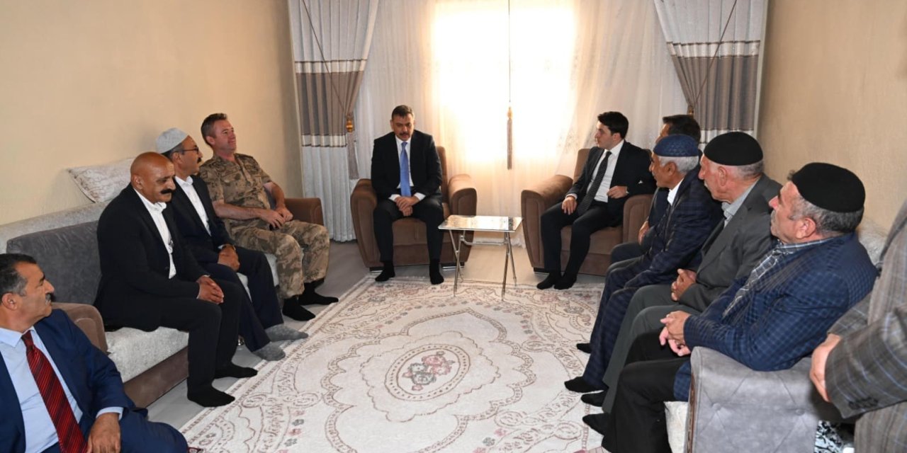 Vali Çiftçi, 23 yıl önceki çay davetini unutmadı