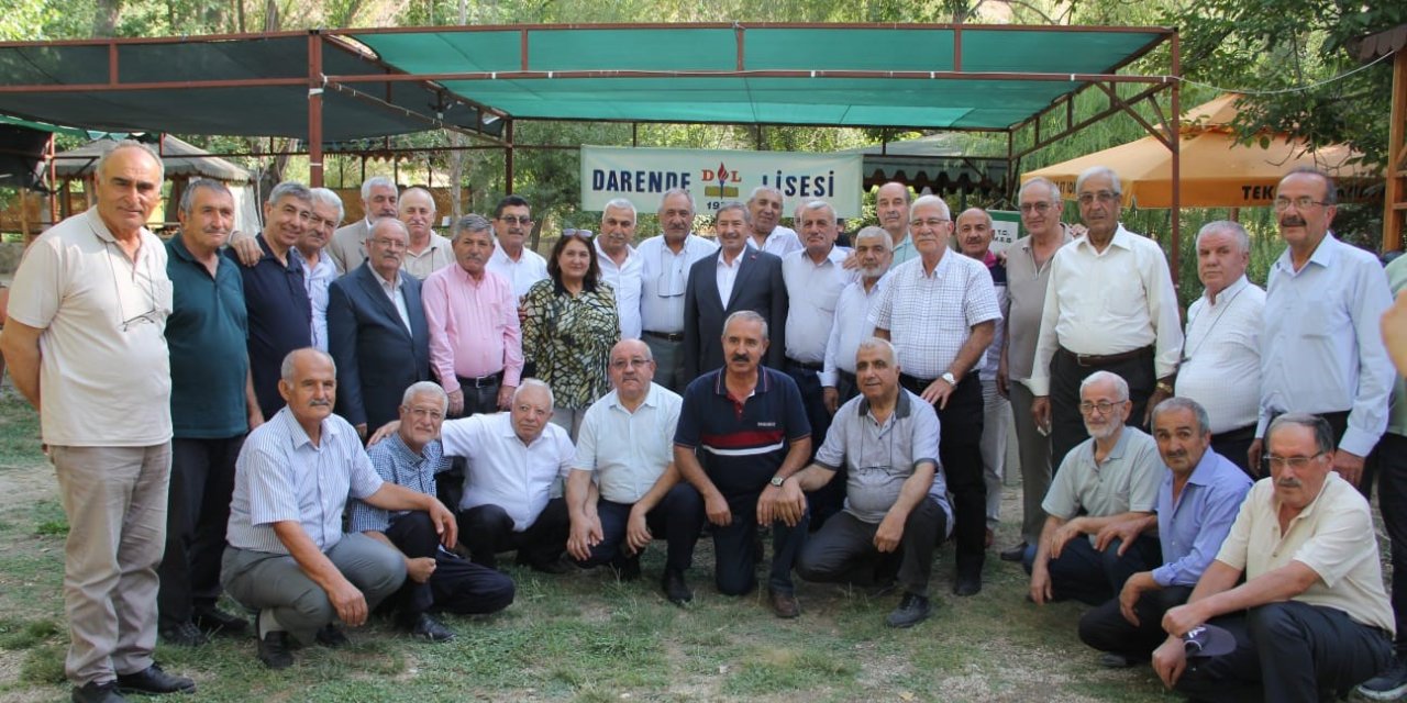 Darende Lisesi mezunları 47 yıl sonra buluştu