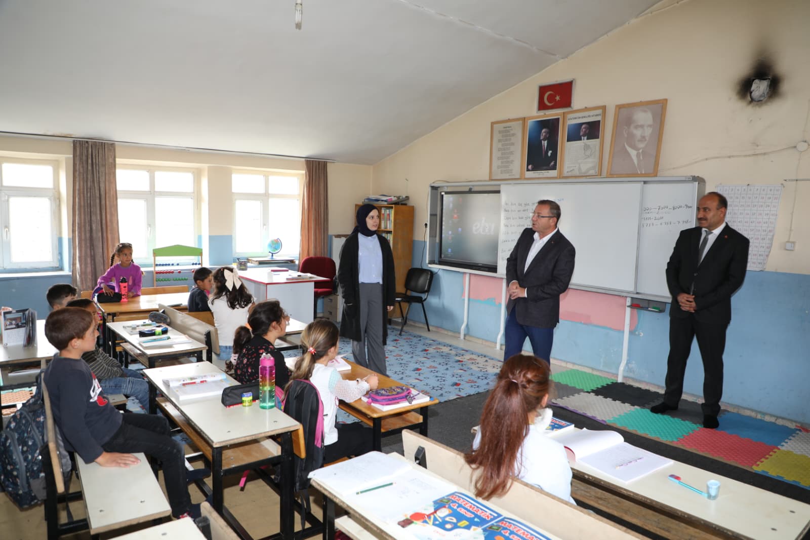 Kars Valisi Ziya Polat’ın Köy Ziyaretleri Devam Ediyor