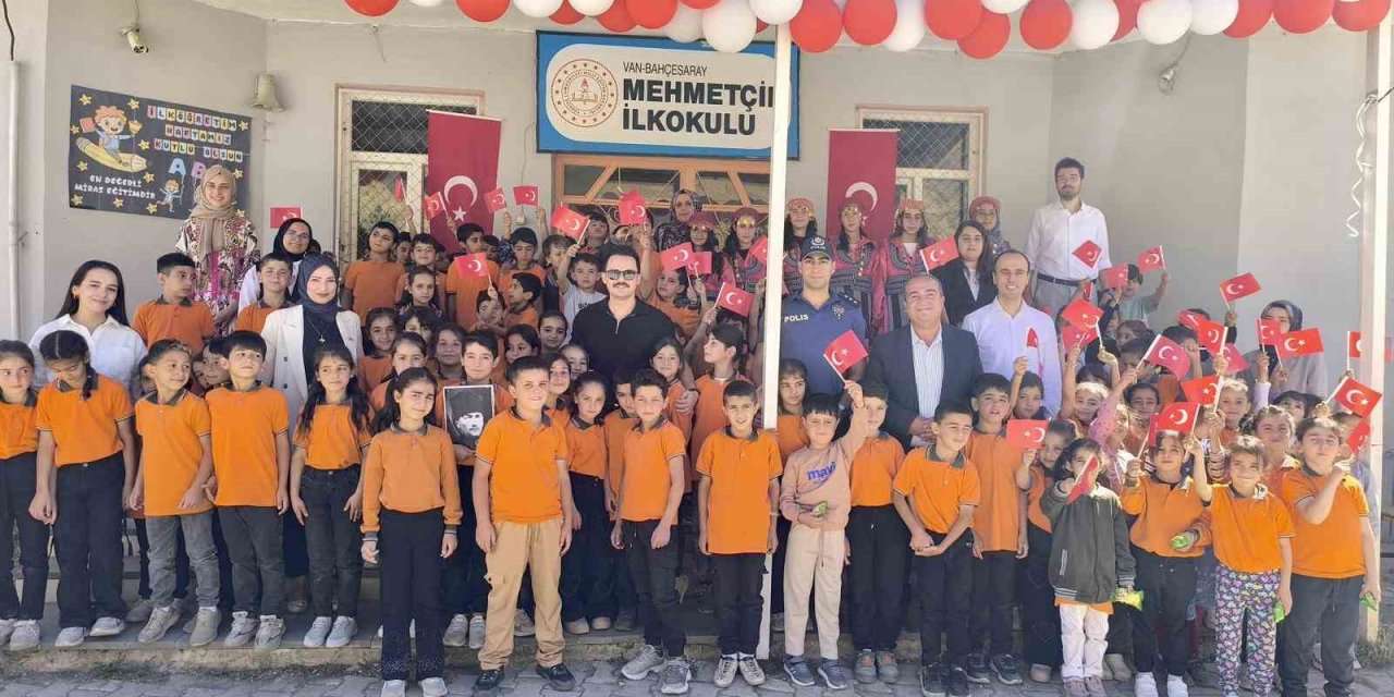 Bahçesaray’da ilköğretim haftası etkinliği düzenlendi