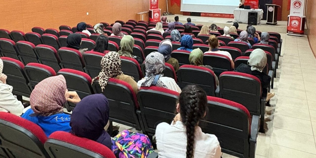 Elazığ’da ’Kadınlara Yönelik Madde Bağımlılığı’ eğitimi