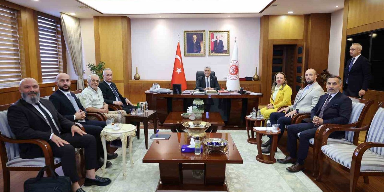 Ticaret Bakanı Bolat’a Sağlık Turizmi Kongresi daveti