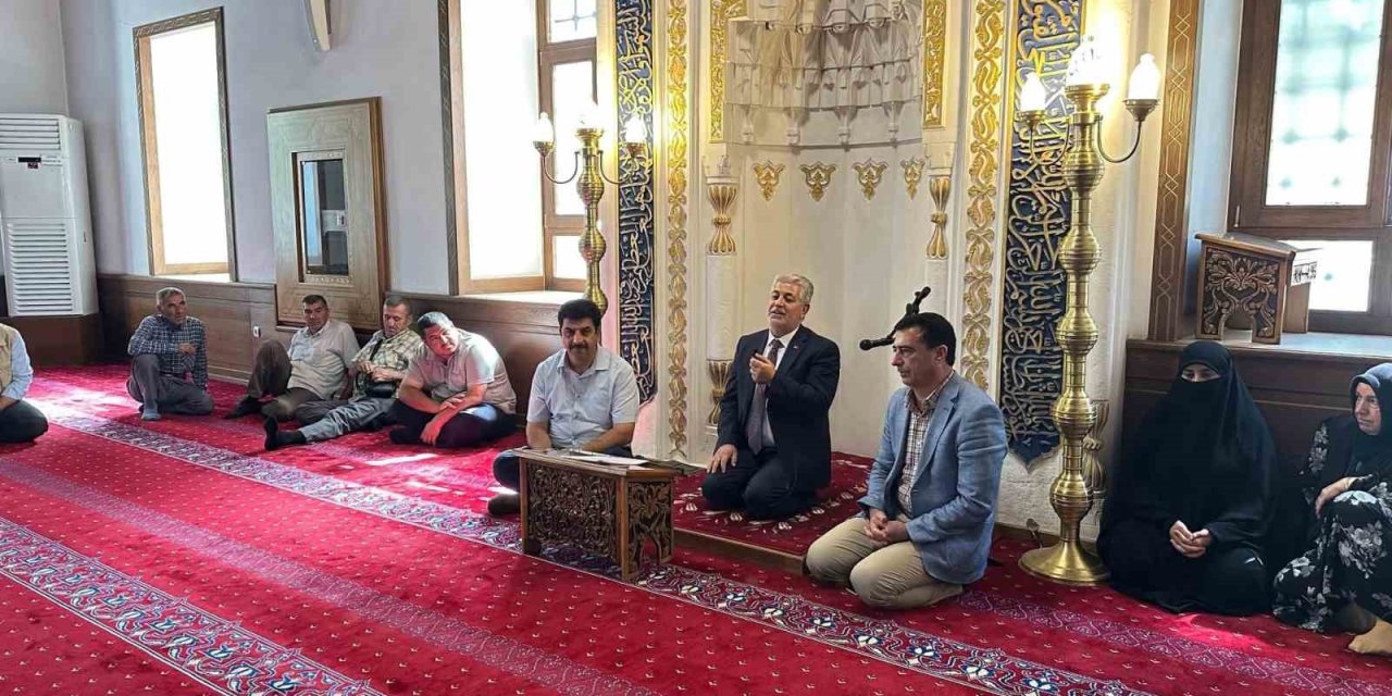 Elazığ’da umre yolcularına seminer