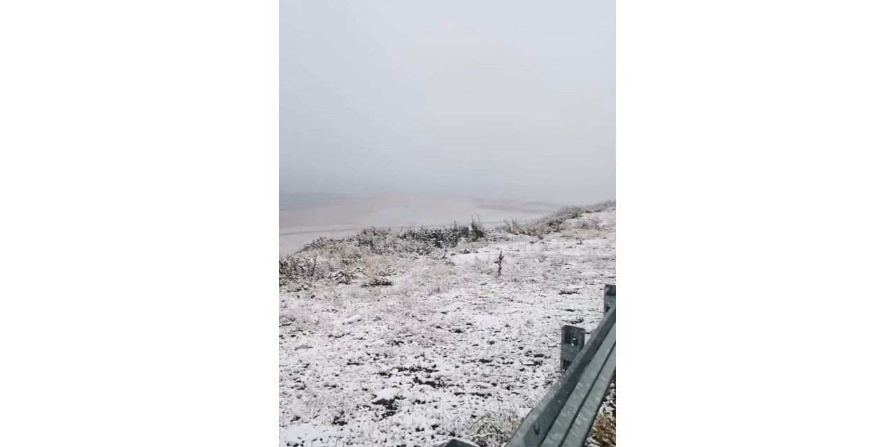 Ardahan’a mevsimin ilk karı yağdı