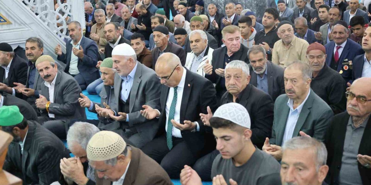 Ağrı’da Gaziler Günü dolayısıyla mevlid programı düzenlendi