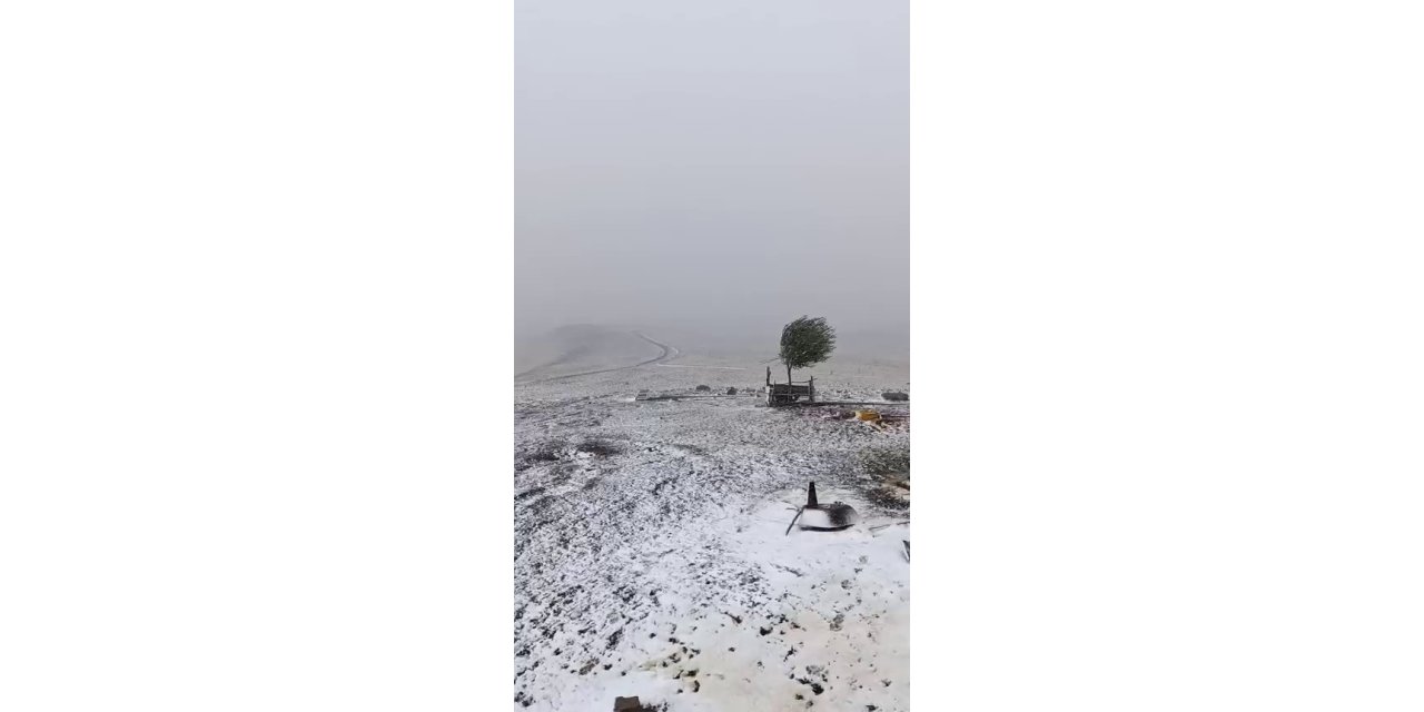 Erzurum’da Çakmak Dağı beyaza büründü