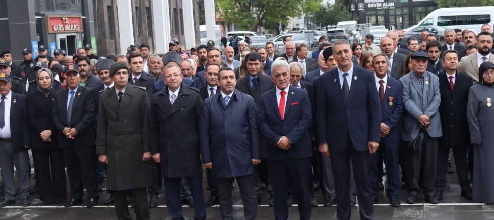 Kars’ta 19 Eylül Gaziler Günü Çelenk Sunma Töreni ile Gerçekleştirildi