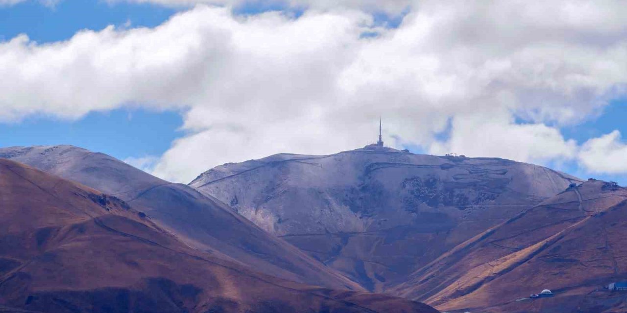 Erzurum’da gece sıcaklık -4,7 dereceye kadar düştü