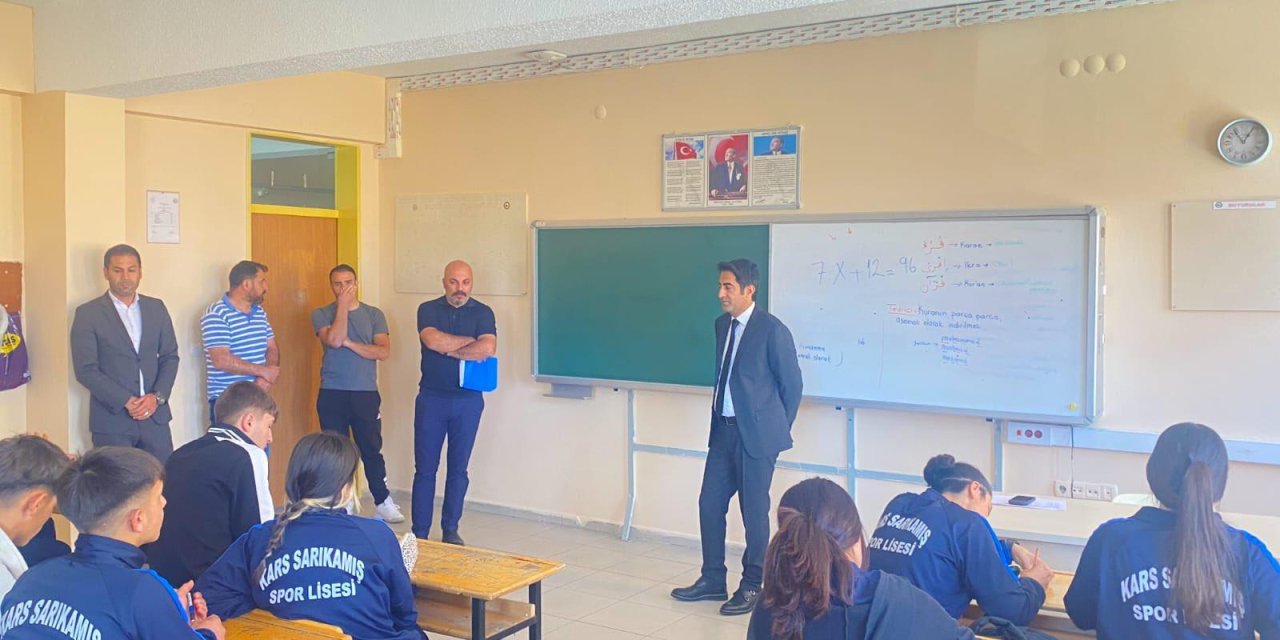 Kaymakam Aslantatar'dan Sarıkamış Spor Lisesi’ne ziyaret