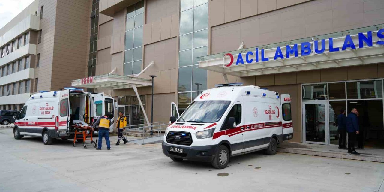 Erzincan’da trafik kazası: 2 yaralı