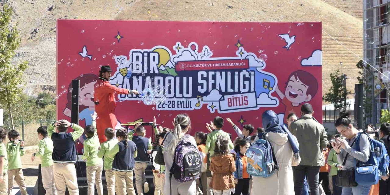 "Bir Anadolu Şenliği"nin son durağı Bitlis oldu