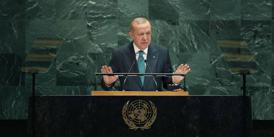 Cumhurbaşkanı Erdoğan: "Bakü-Tiflis-Kars Hattı ile dünya ticaretinin gelişimine katkı sunuyoruz"