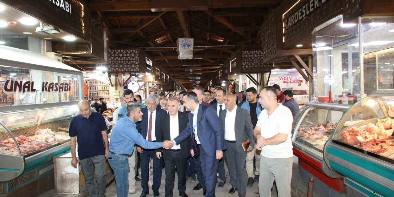 Vali Hatipoğlu ve Başkan Şerifoğulları, esnaflarla bir araya geldi